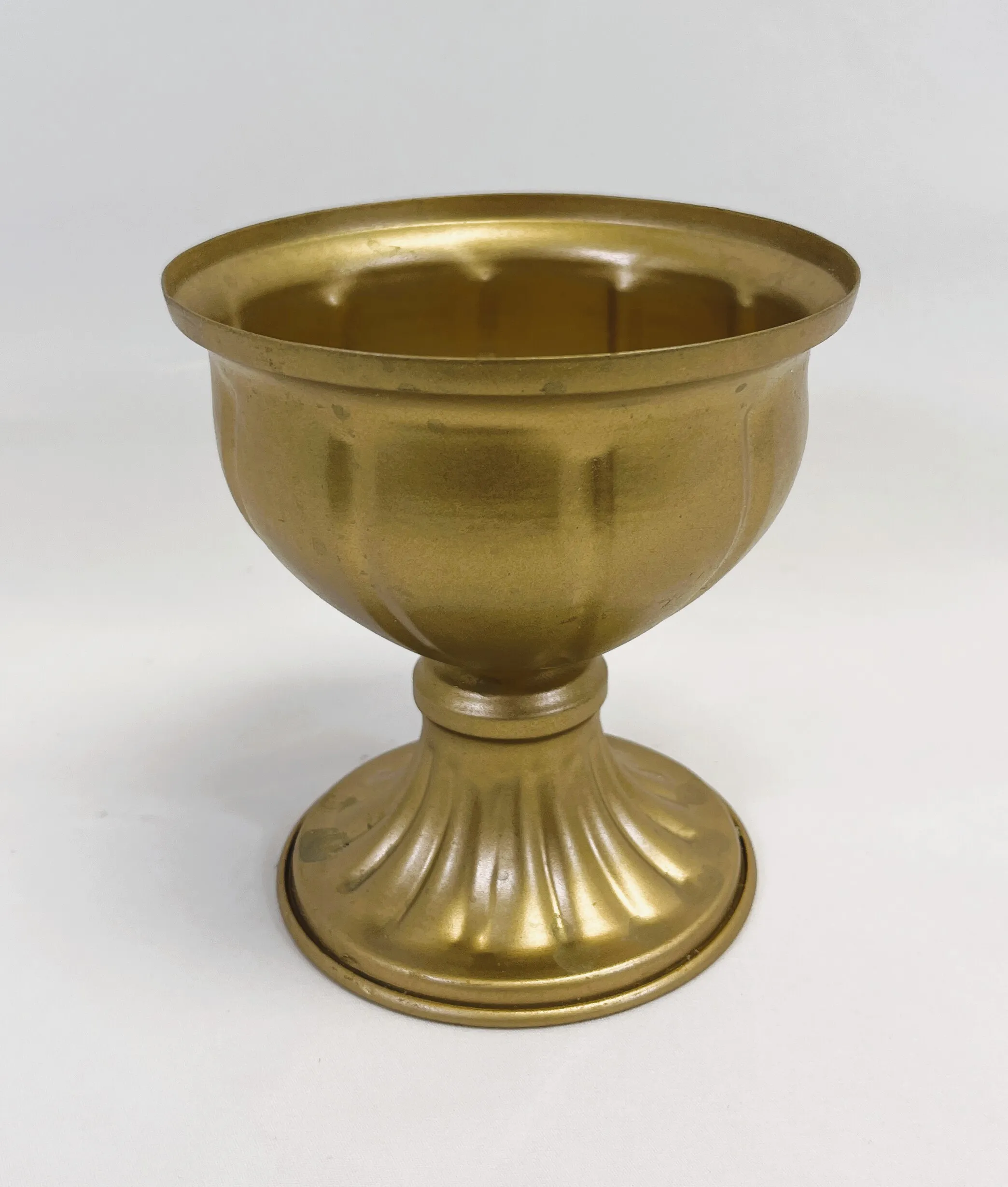 Small Gold Pots for Arrangements