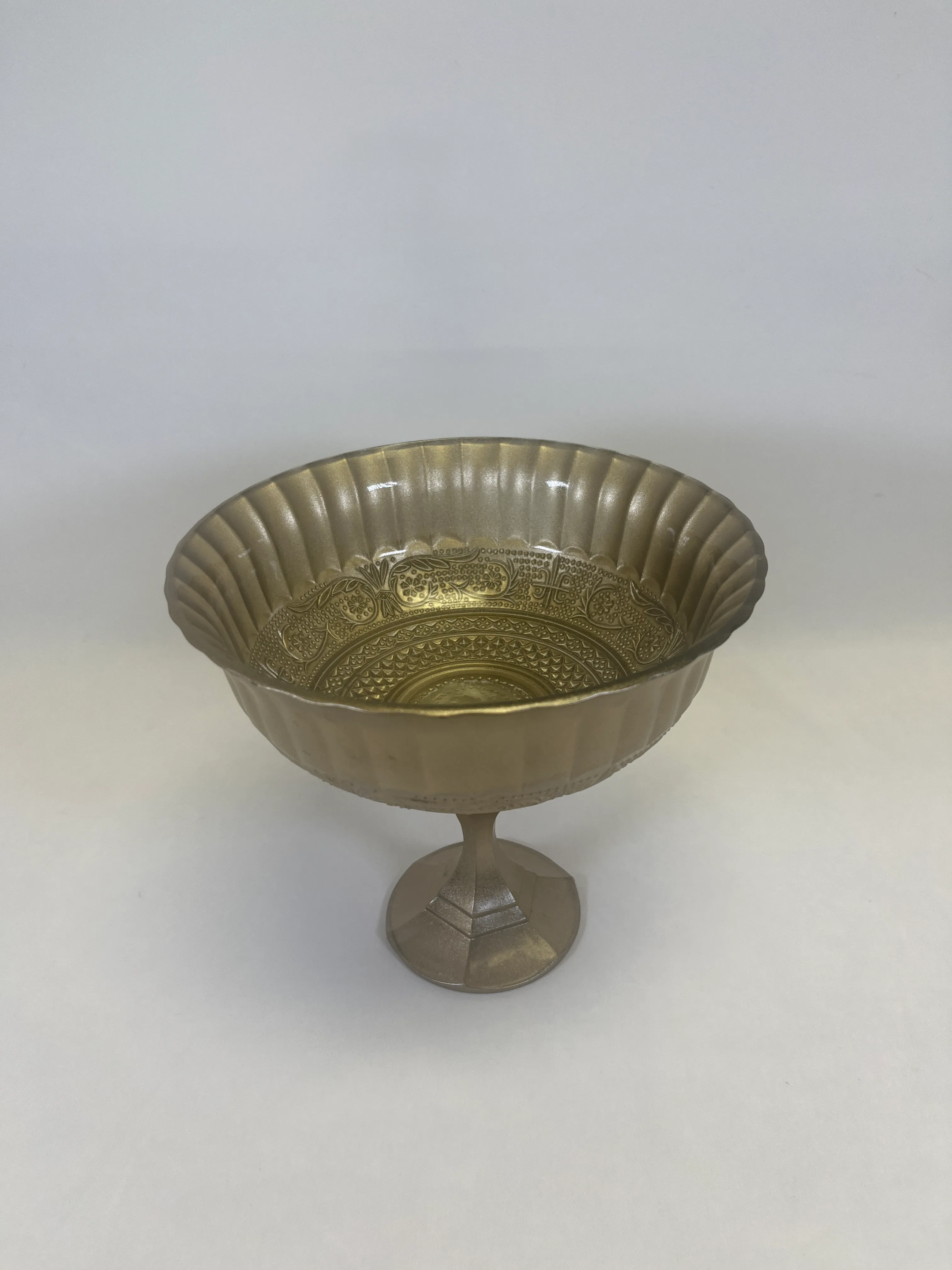 Gold Glass Centerpiece Pot