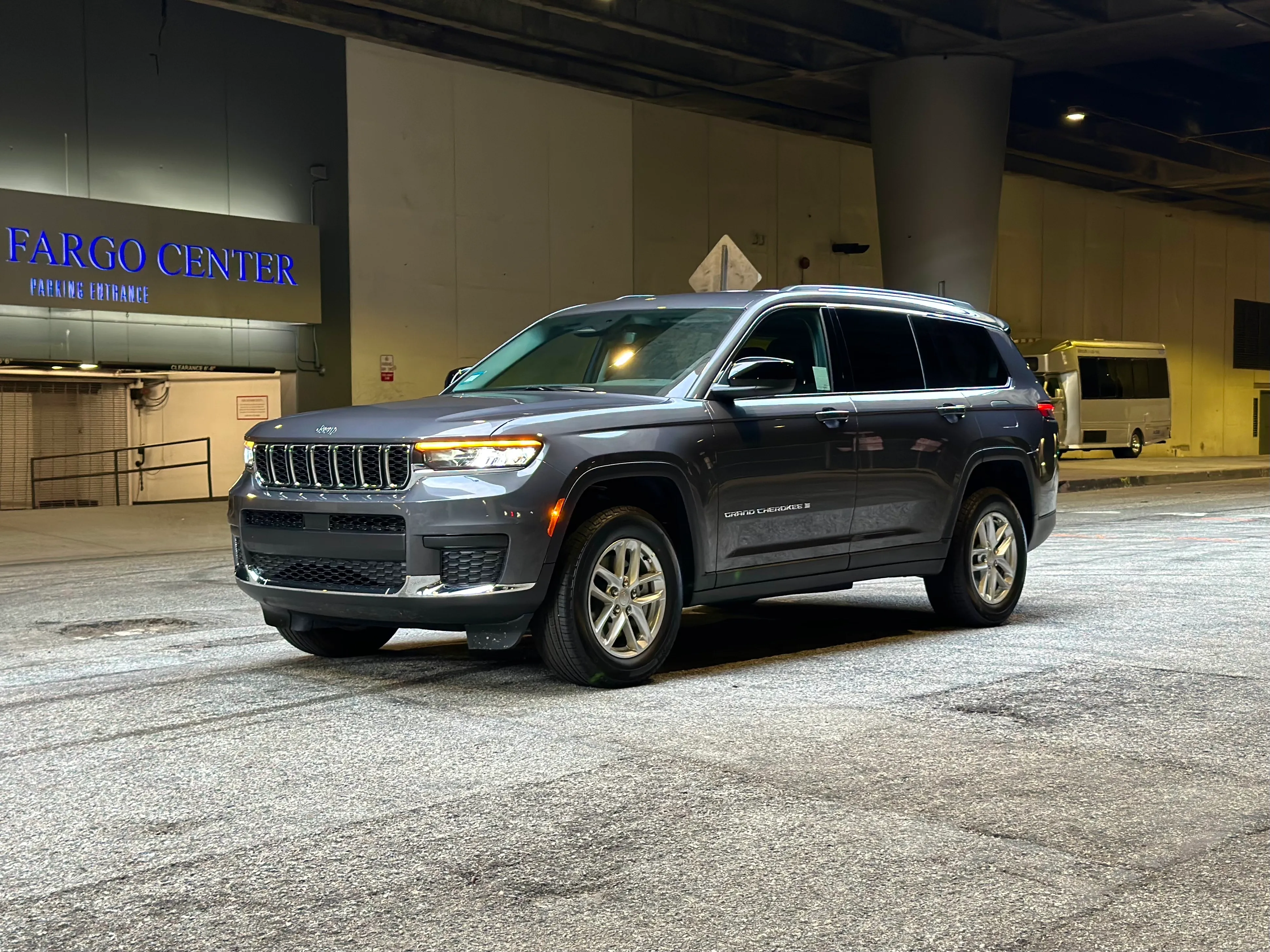 Jeep Grand Cherokee Long 9EFF138