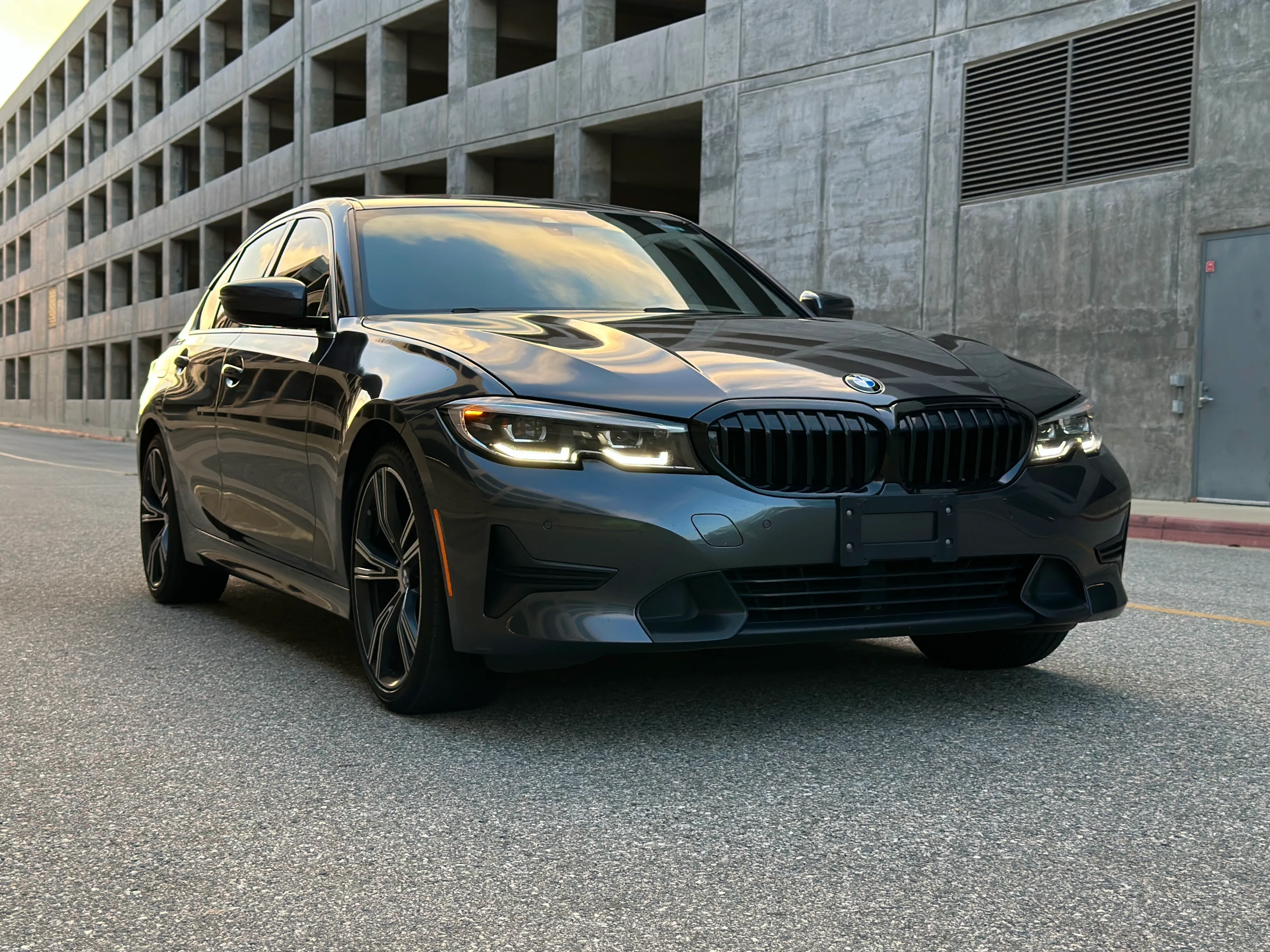 BMW 330i 6750