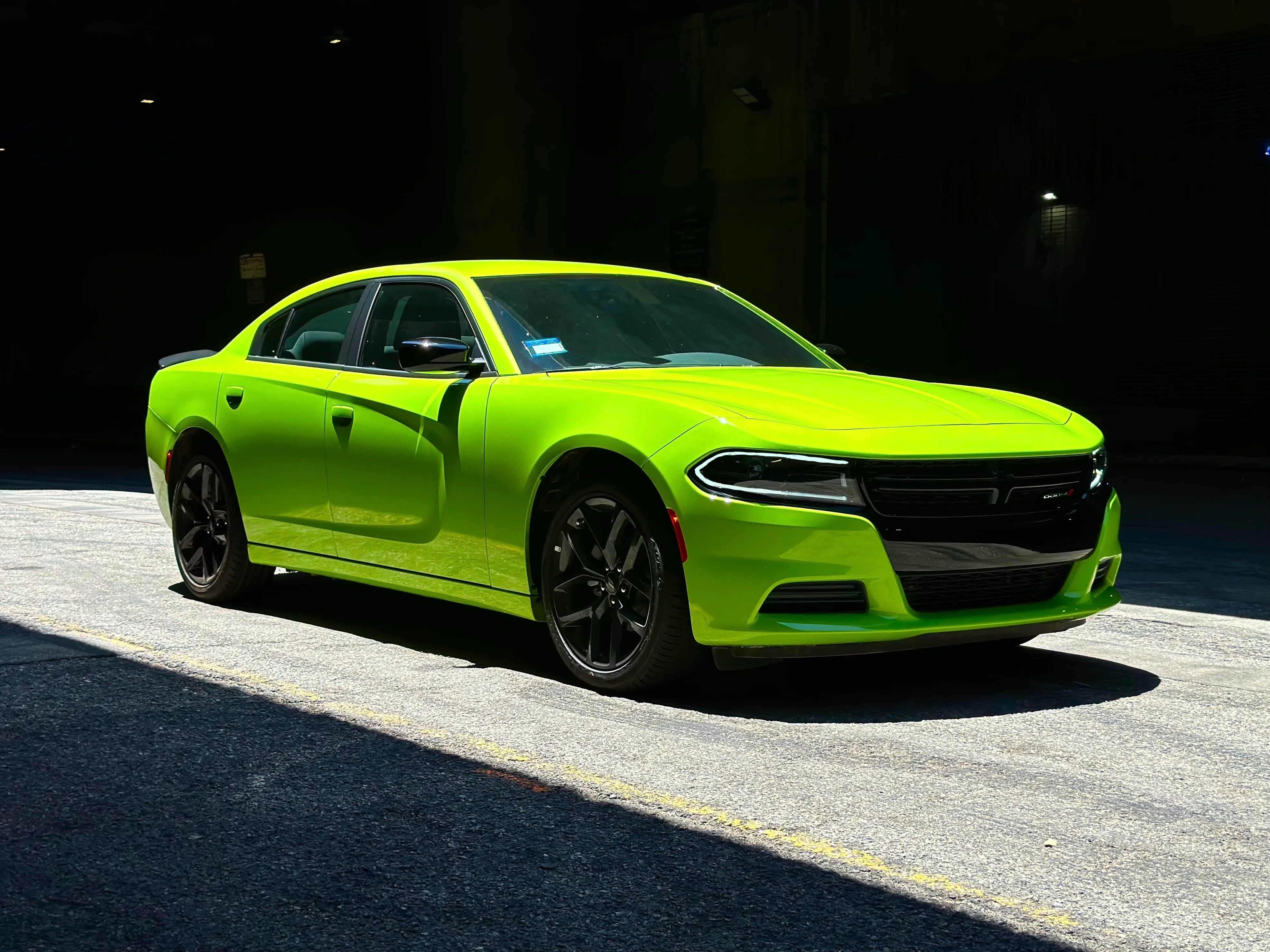 Dodge Charger 9GTU813