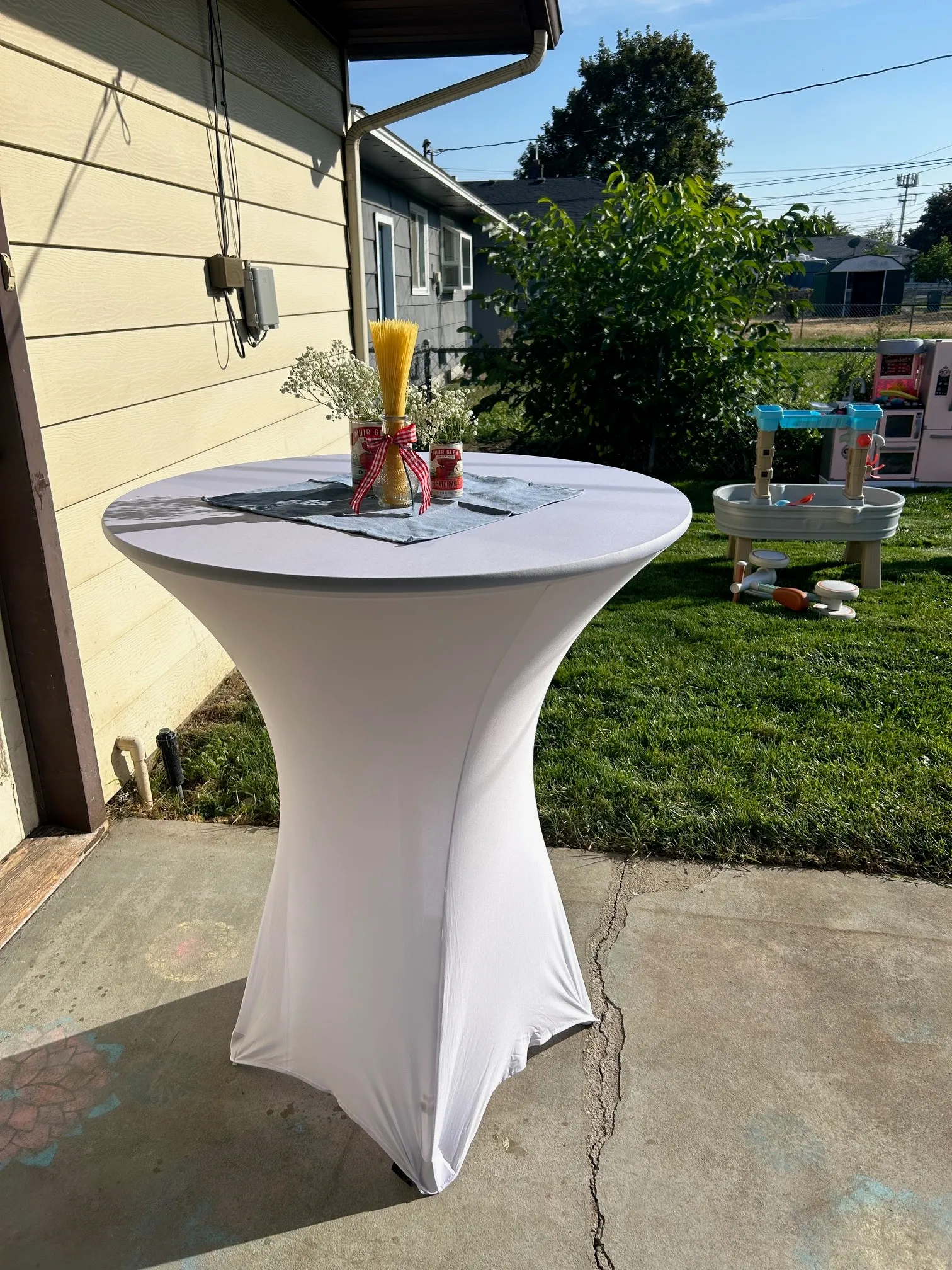 White Cocktail Table Spandex Cover