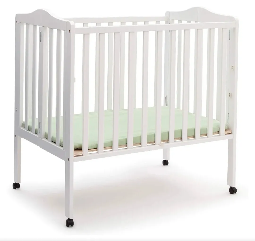 Mini Crib - mini crib with Newton mattress