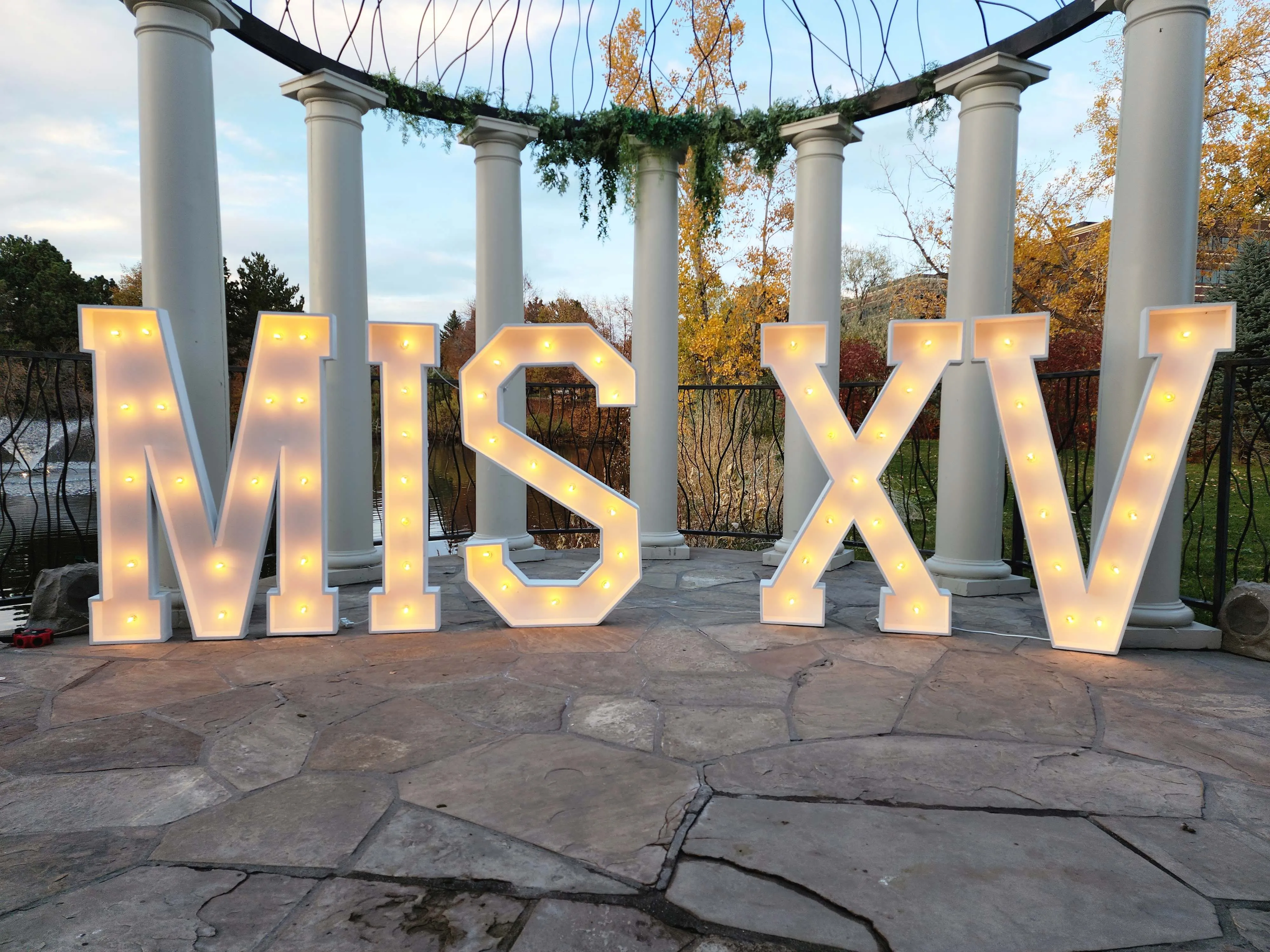 MIS XV Marquee Bundle