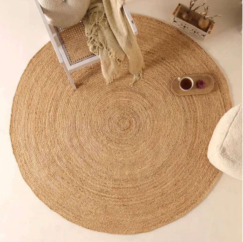 Handwoven Natural Jute Area Rug - Size: 6ft diameter