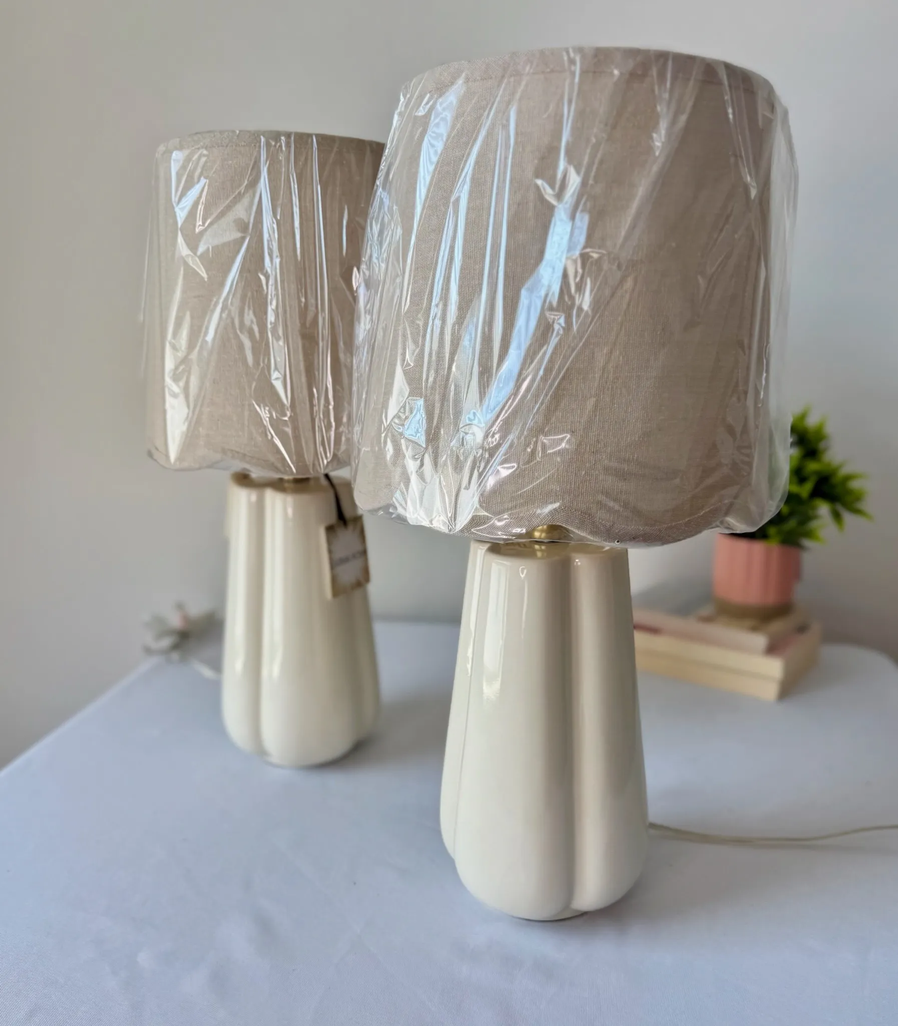 Set of 2 Lamps