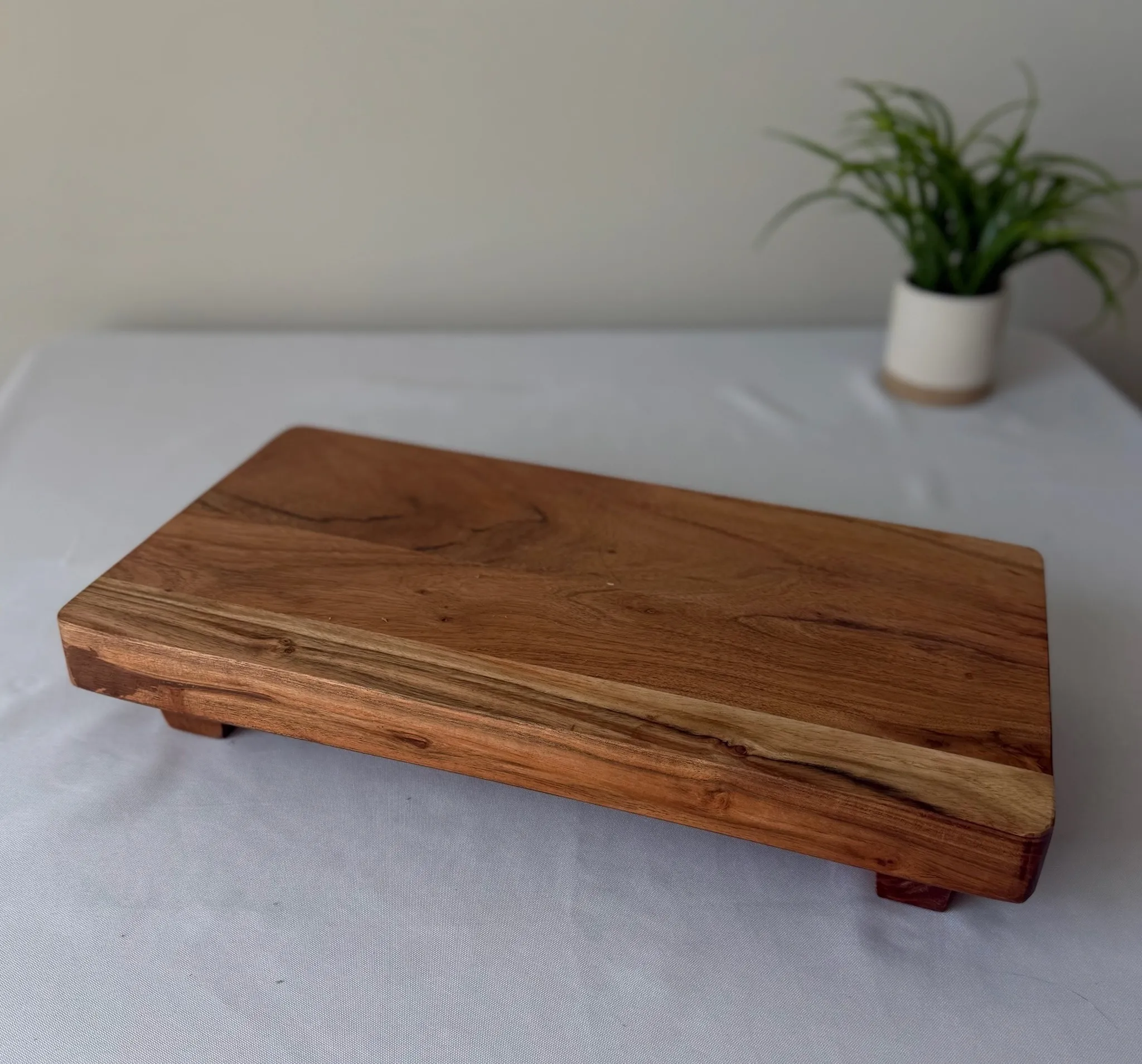 Rectangle Cutting Board on risers