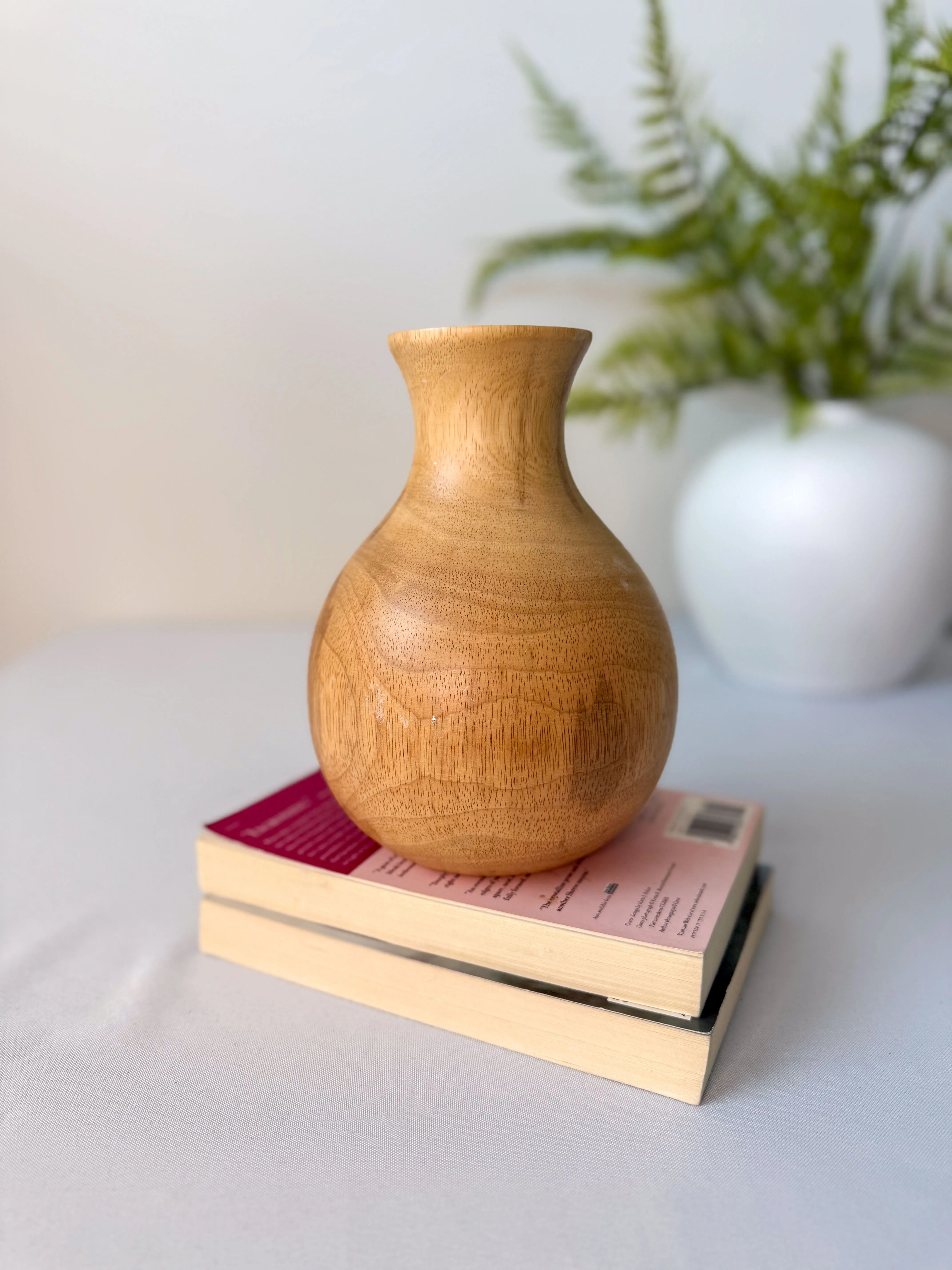 wood stem vase