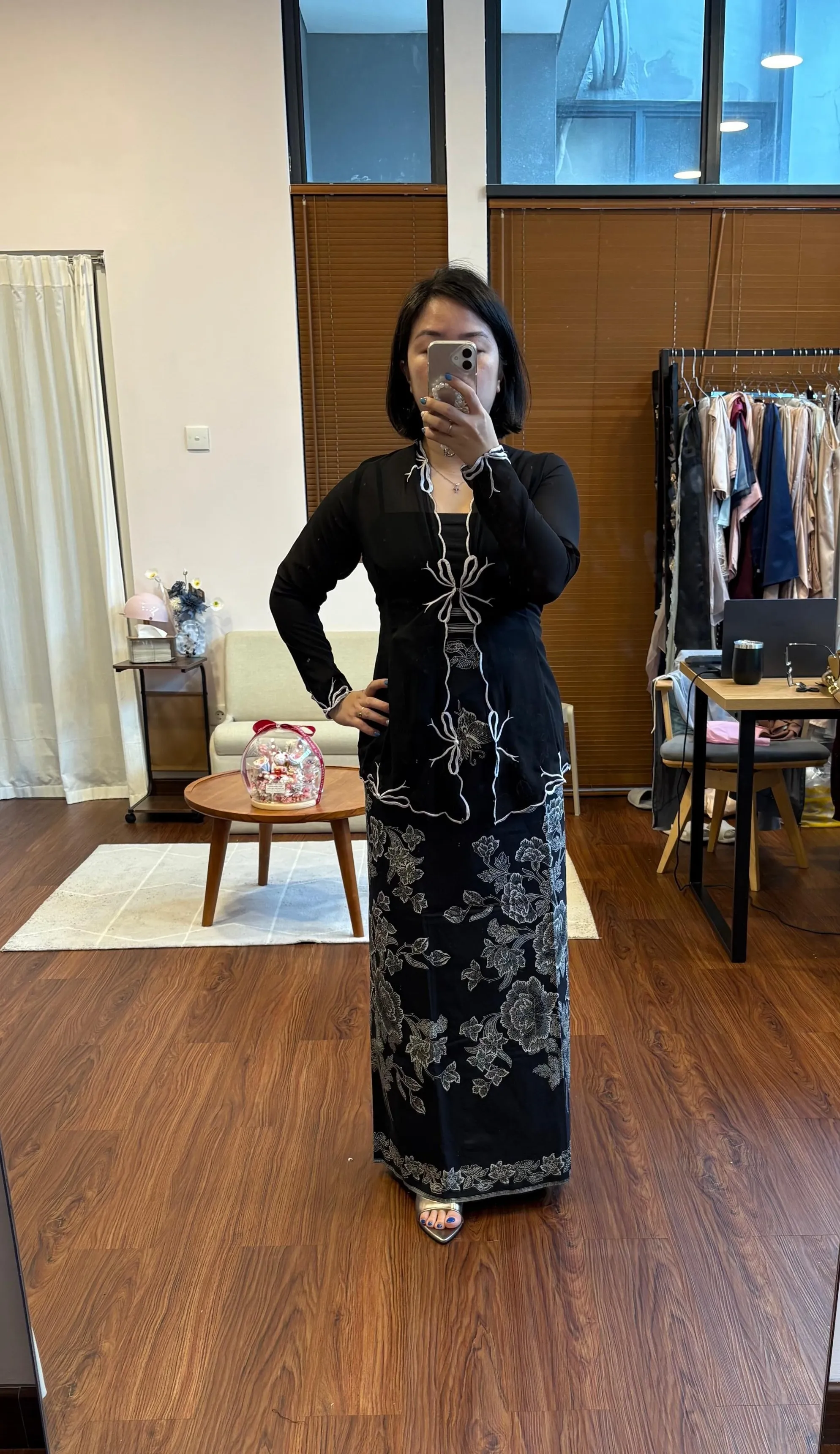 RD-0347 - Kebaya Pita Manikan in Black