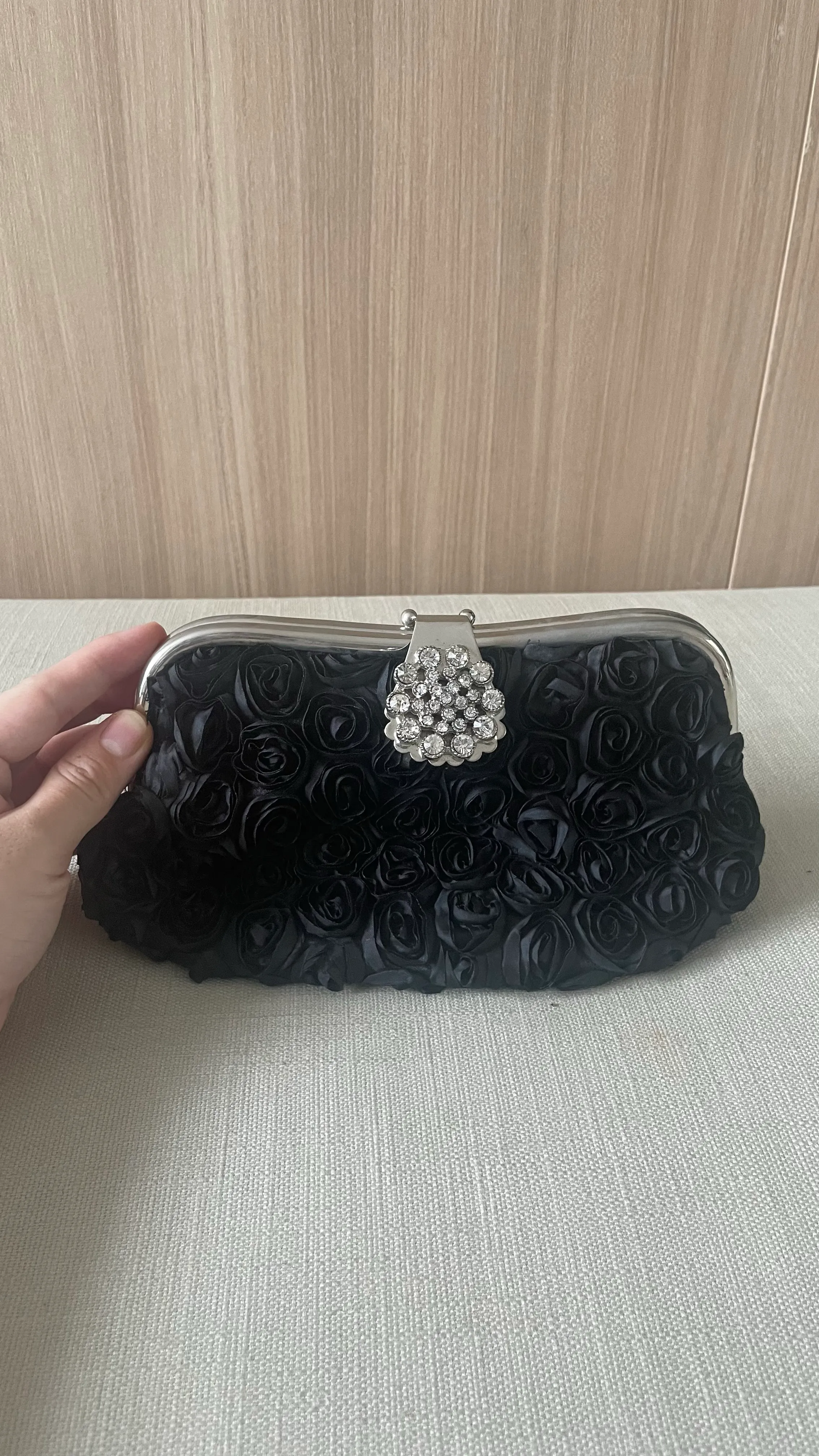 C-0015 - Juliette Clutch