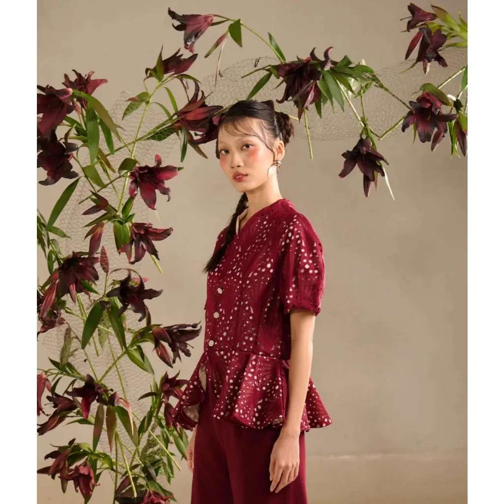 RD-0154 - Dewi Roam - Crimson Red Top