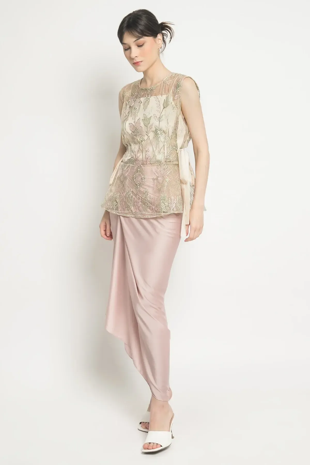 RD-0019 - Aluna - Priya Top in Sage