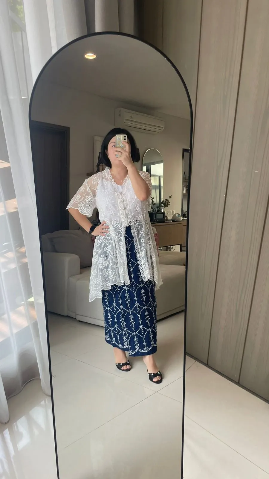 RD-0049 - Dewi Roam - Senandung Set in White