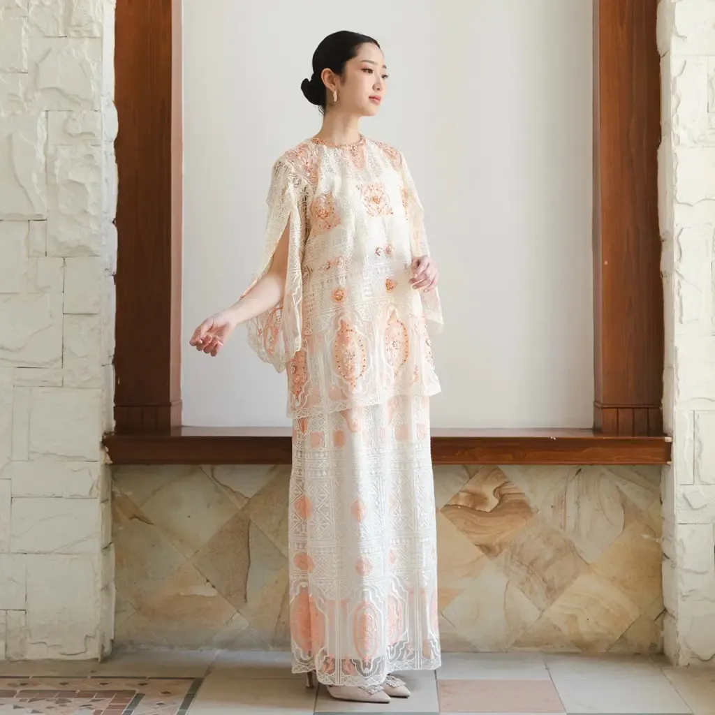 RD-0369 - Luxxe Studio - Malika in Cream