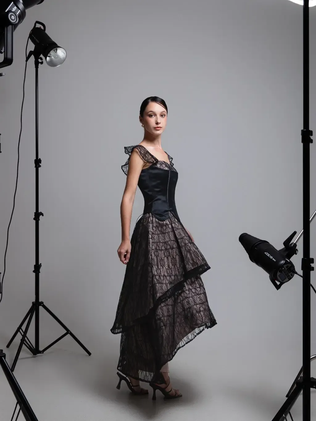 RD-0313 - Coma Label - Elsie Corset Midi Dress in Black size M