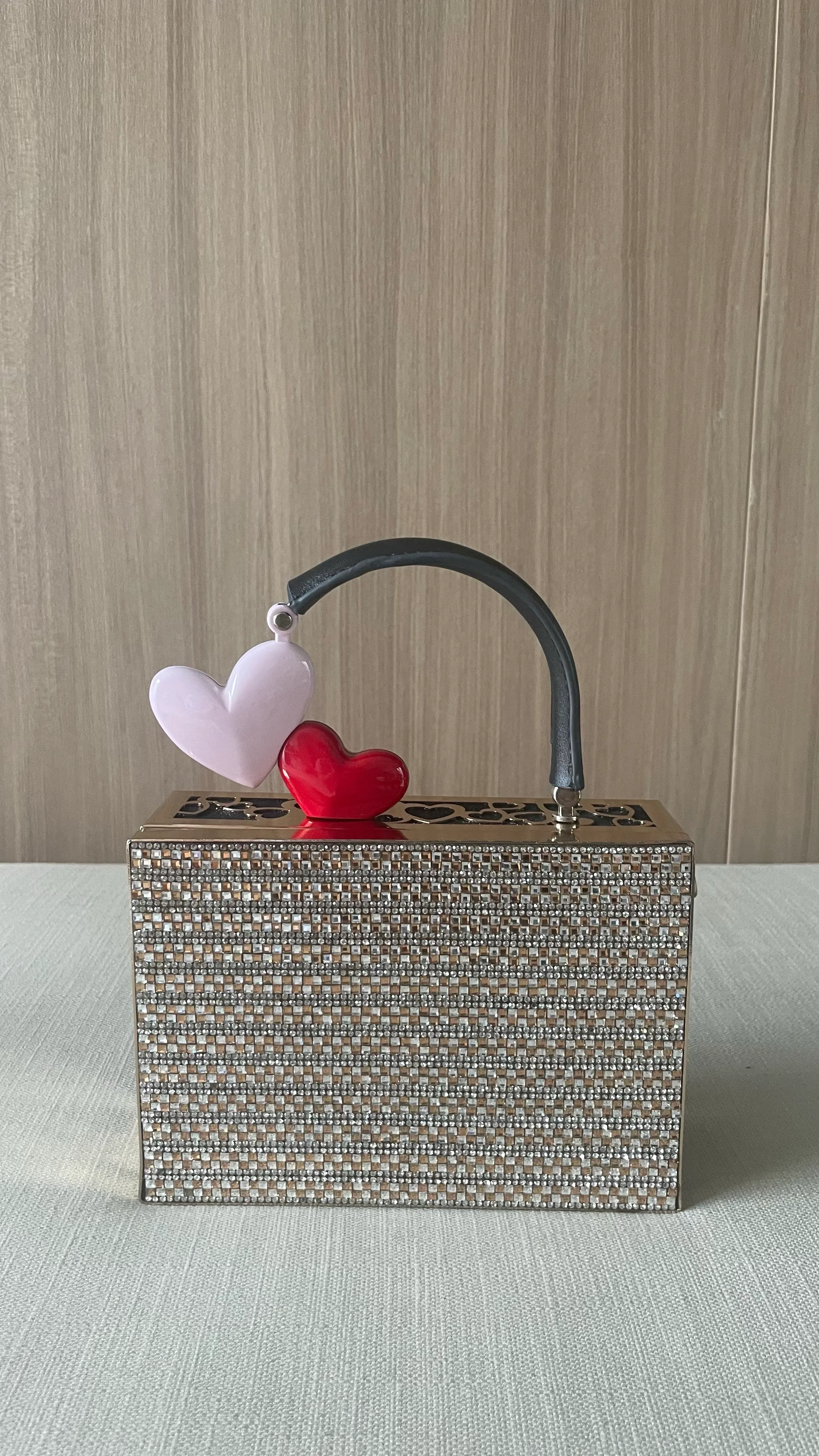 C-0011 - Estelle Clutch