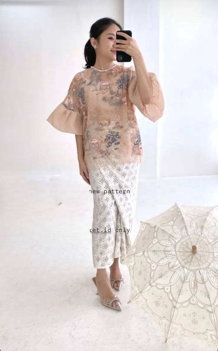 RD-0152 - Dewi Roam - Maudy Nude