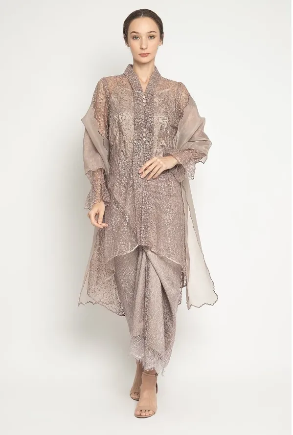 RD-0189 - Embara - Gauri Kebaya Set in Nude