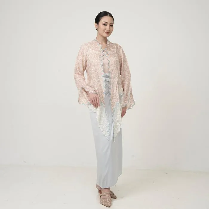RD-0305 - Kartinis Label - Candrakanti Top in Peach