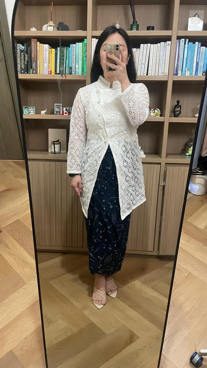 RD-0143 - Assojar - Tirani Kebaya Janggan in White