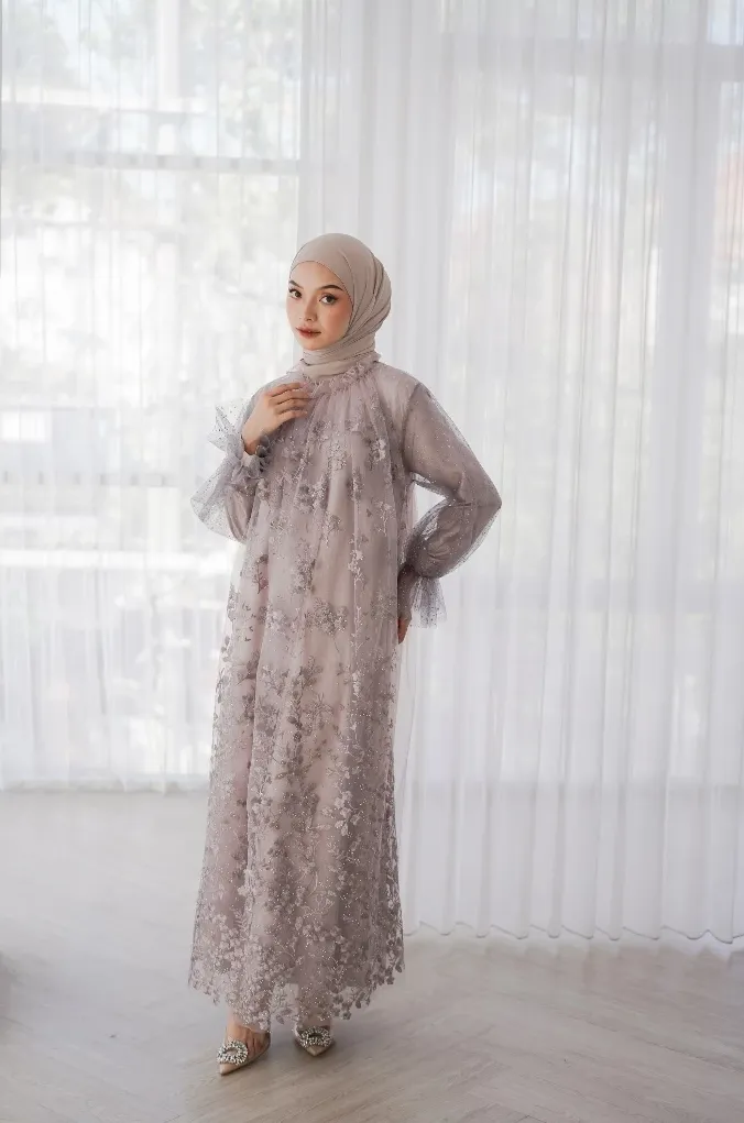 RD-0089 - Aura Label - Wisteria Dress in Lilac