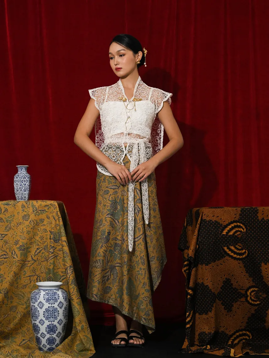 RD-0070 - Mera & Jenar - Sarimuka Top