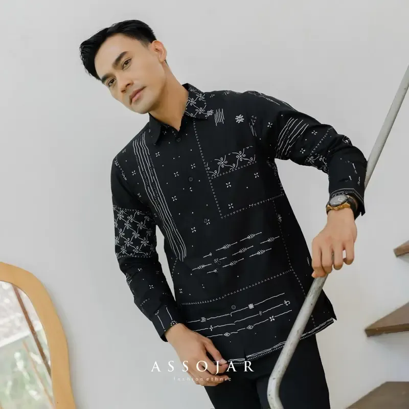 RM-0001 - Assojar - Lekat Kebaya Hitam L