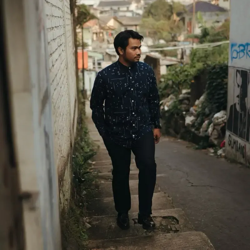 RM-0009 - Ragambentala - Riung Kemeja Batik Selaras Langit Navy