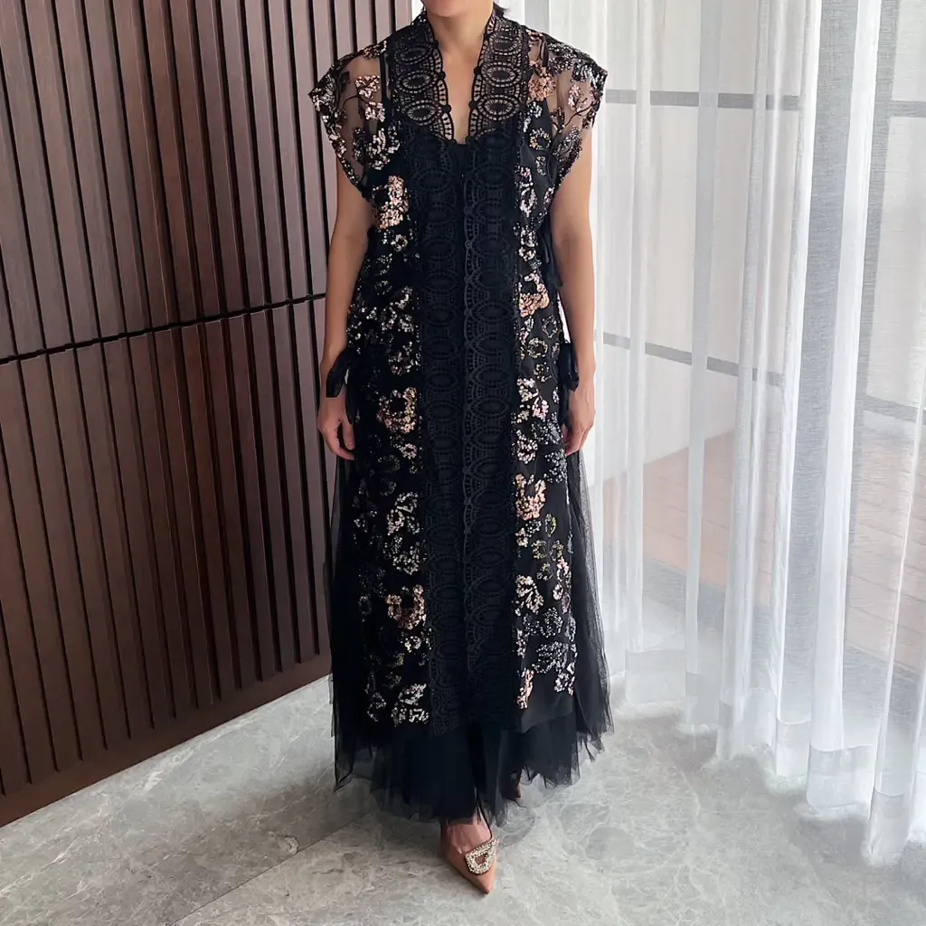 RD-0331 - Kina Atelier - Misha Outer in Black