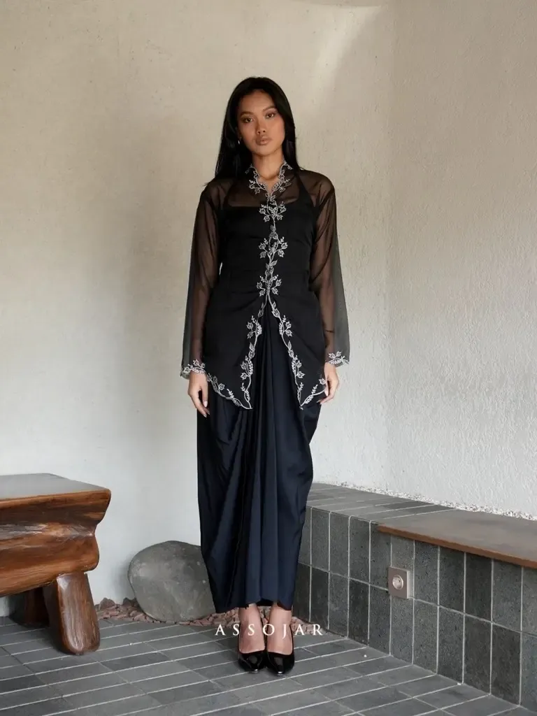 RD-0578 - Assojar - Kemangi Kebaya  Set in Black