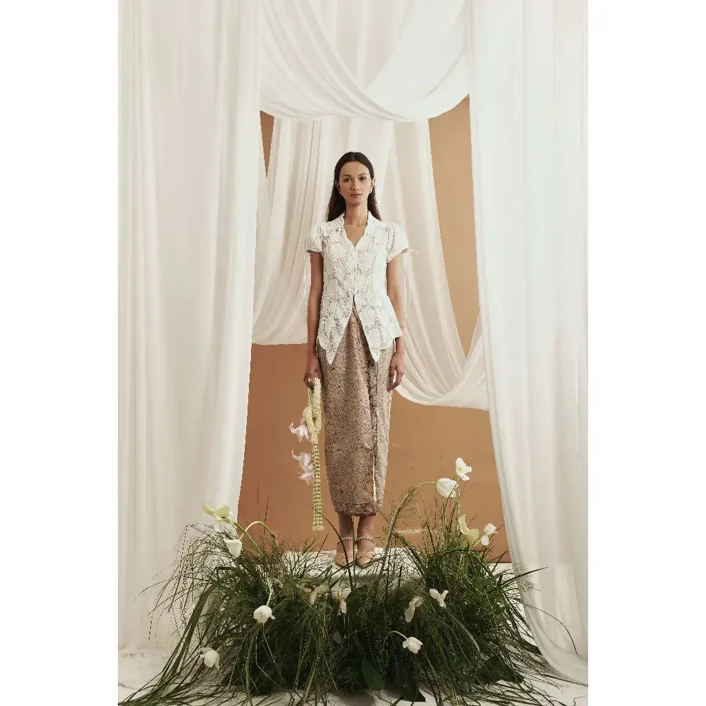 RD-0428 - Dewi Roam - Tembang Top in Medium