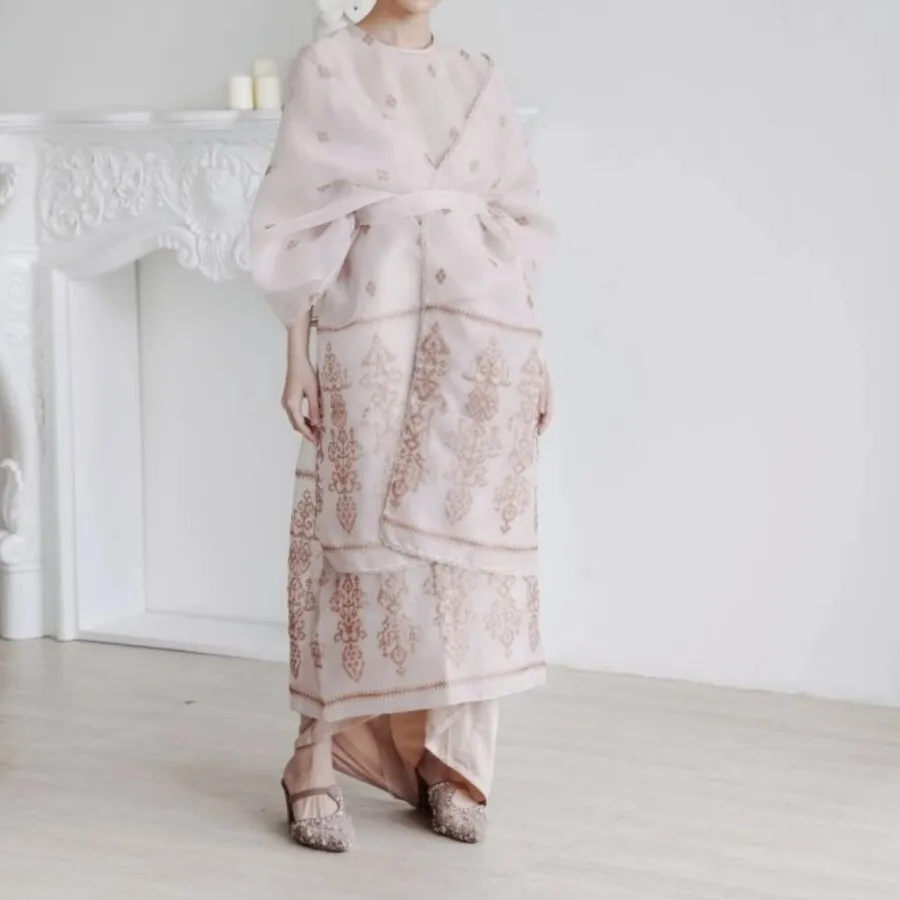 RD-0017 - Embara - Rumi Set Light Rose