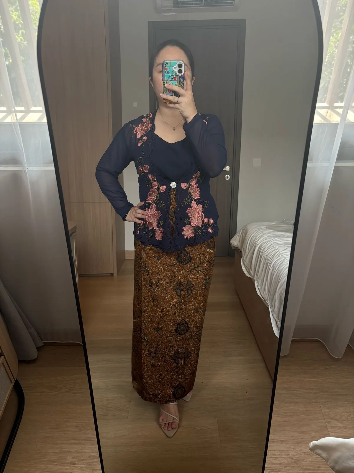 RD-0248 - Kebaya Oma - Kebaya Bunga Navy