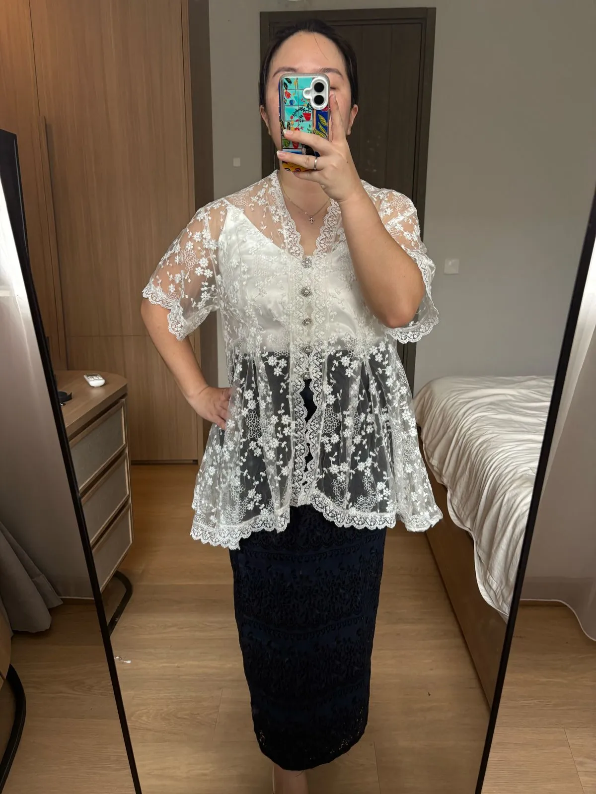 RD-0238 - Dewi Roam - Senandung Set in White