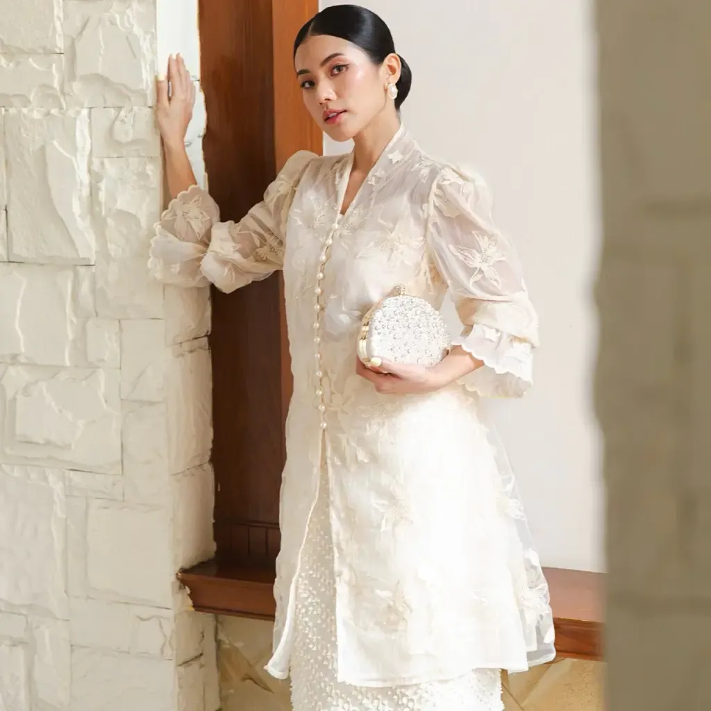 RD-0360 - Luxxe Studio - Karuna Top