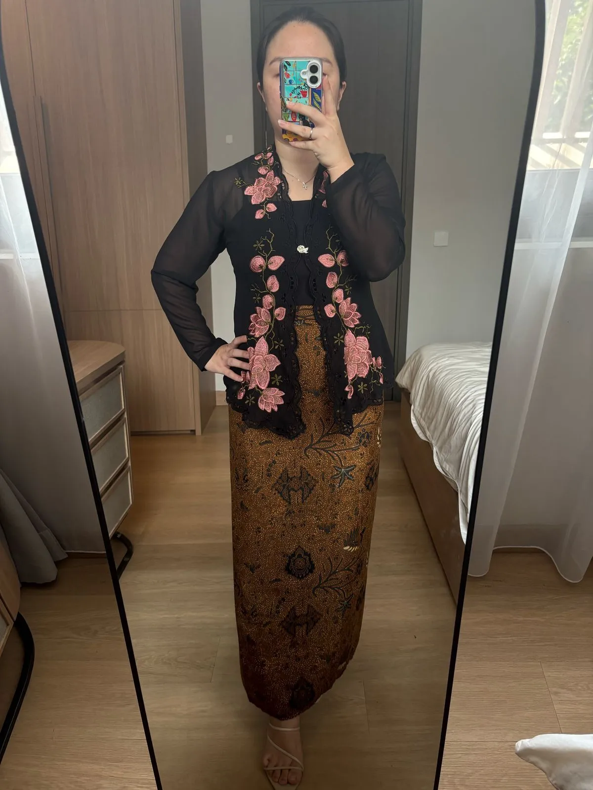 RD-0249 - Kebaya Oma - Kebaya Bunga Black