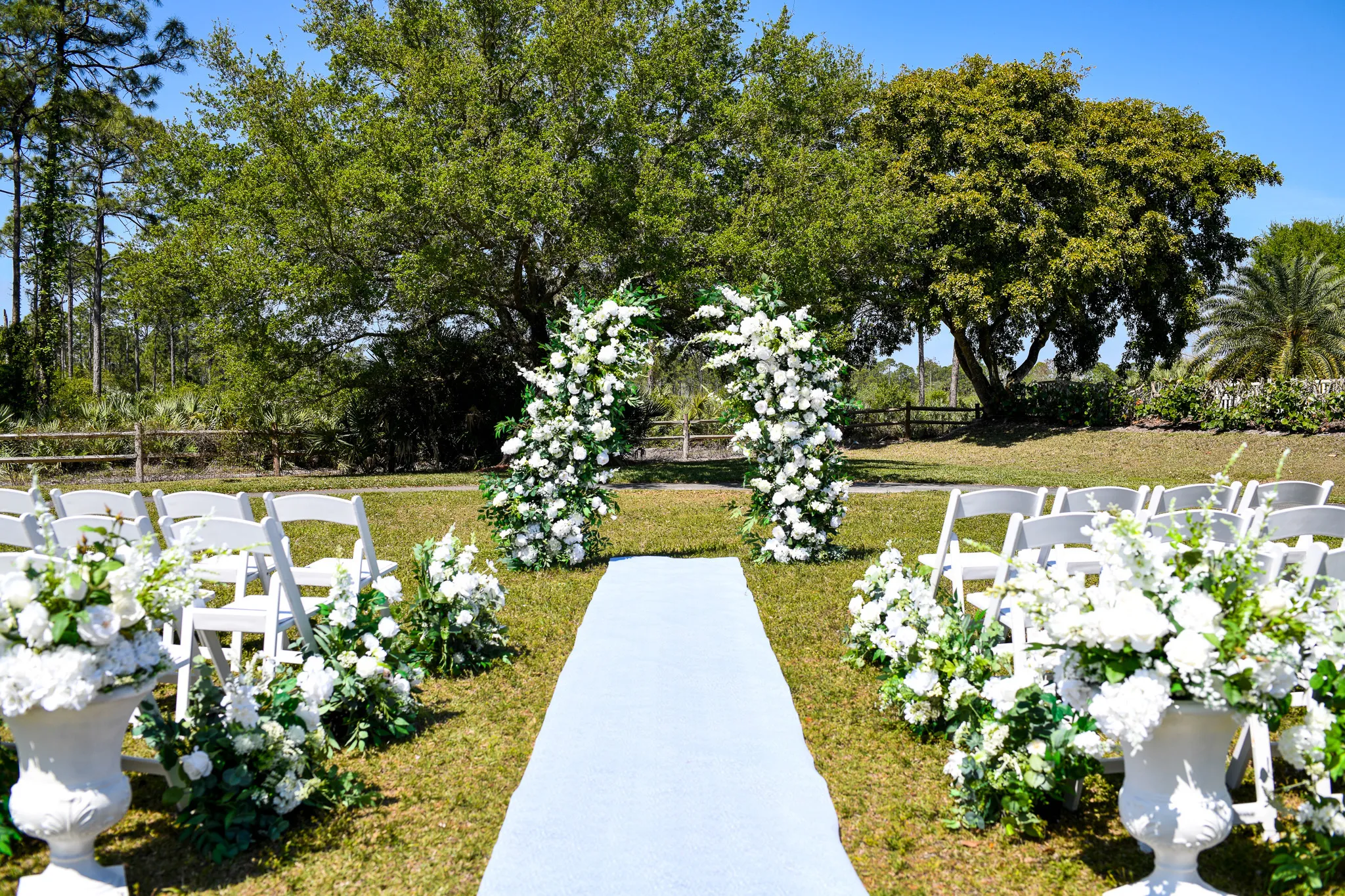 The Garden Pillars Ceremony Package