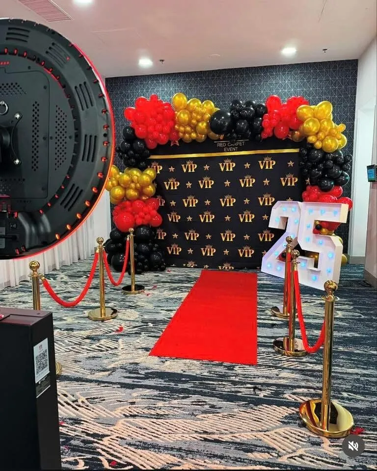 Custom Backdrop Photo Booth Experience