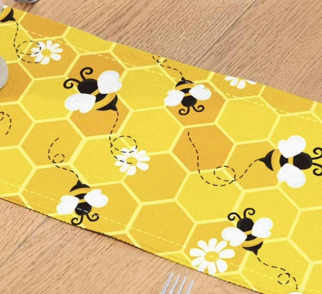 Table Runner 13.8" W x 72" L Bumble Bee 