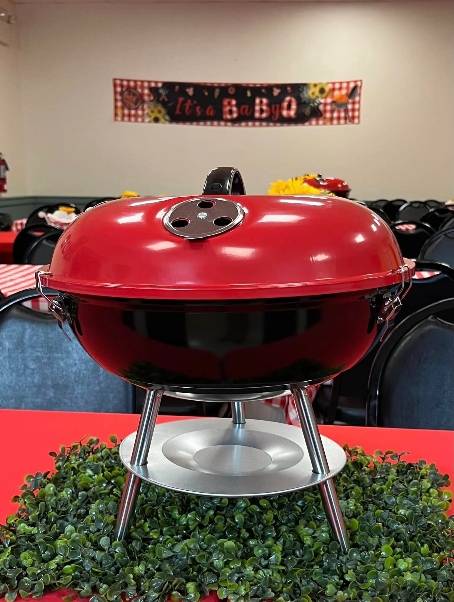 14" Barbecue Grill