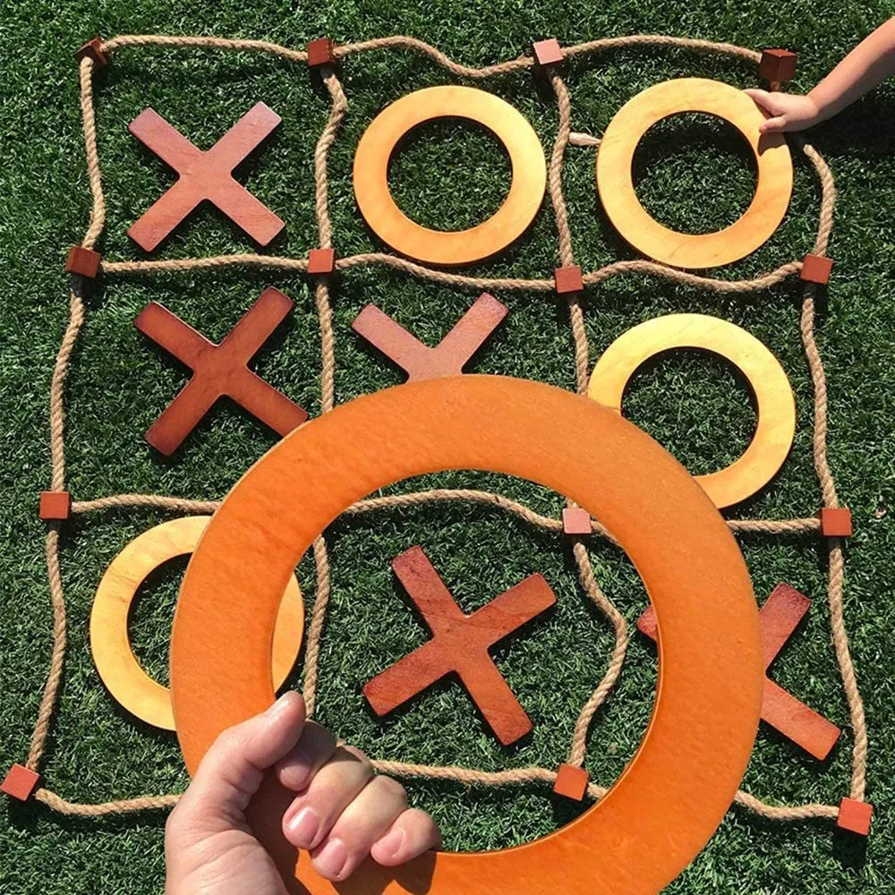 Game - Giant Tic Tac Toe