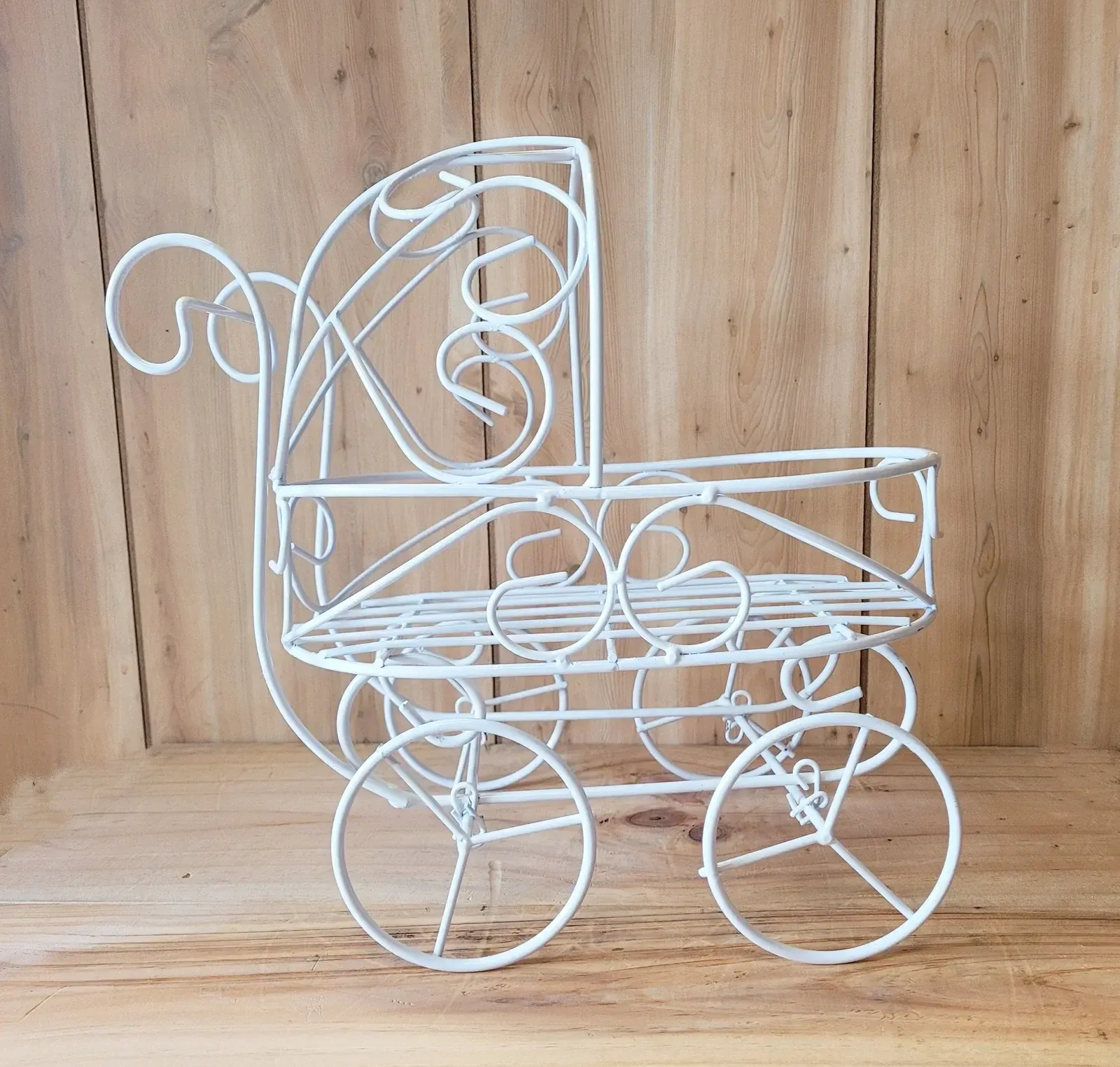 White Metal Carriage Centerpiece