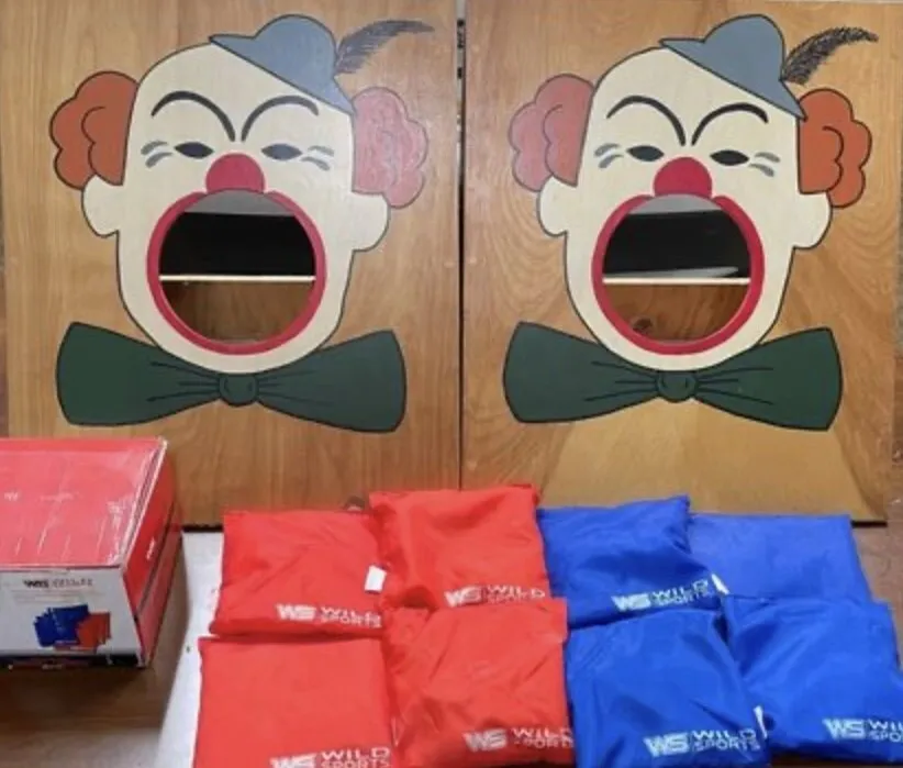 Carnival Clown Toss Game