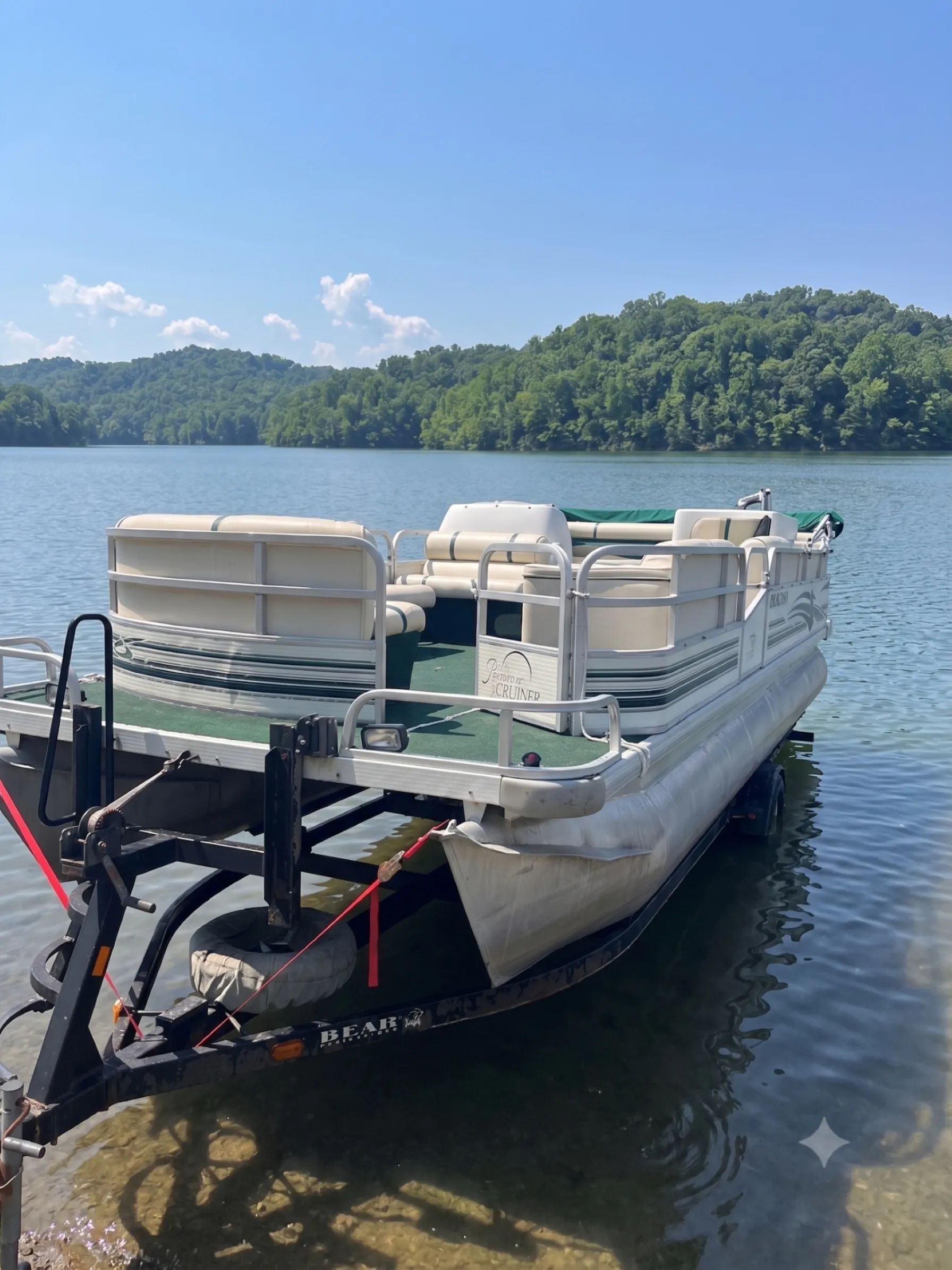 26' Riviera Cruiser Pontoon