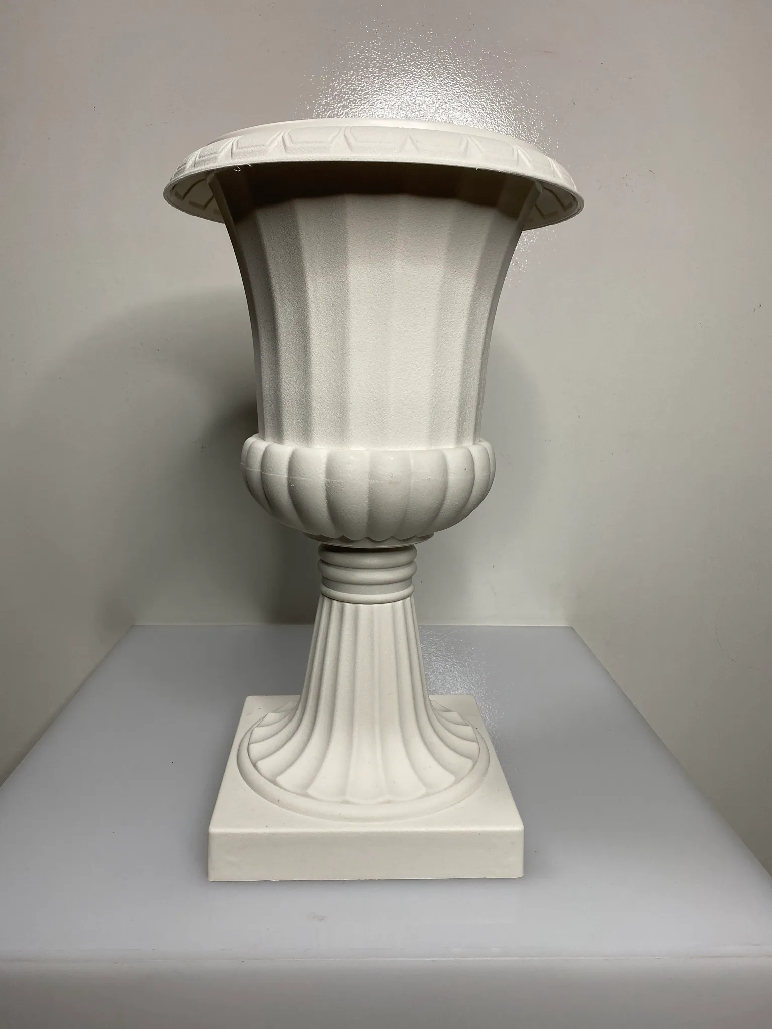 White Plastic Urn 19.5"x12"