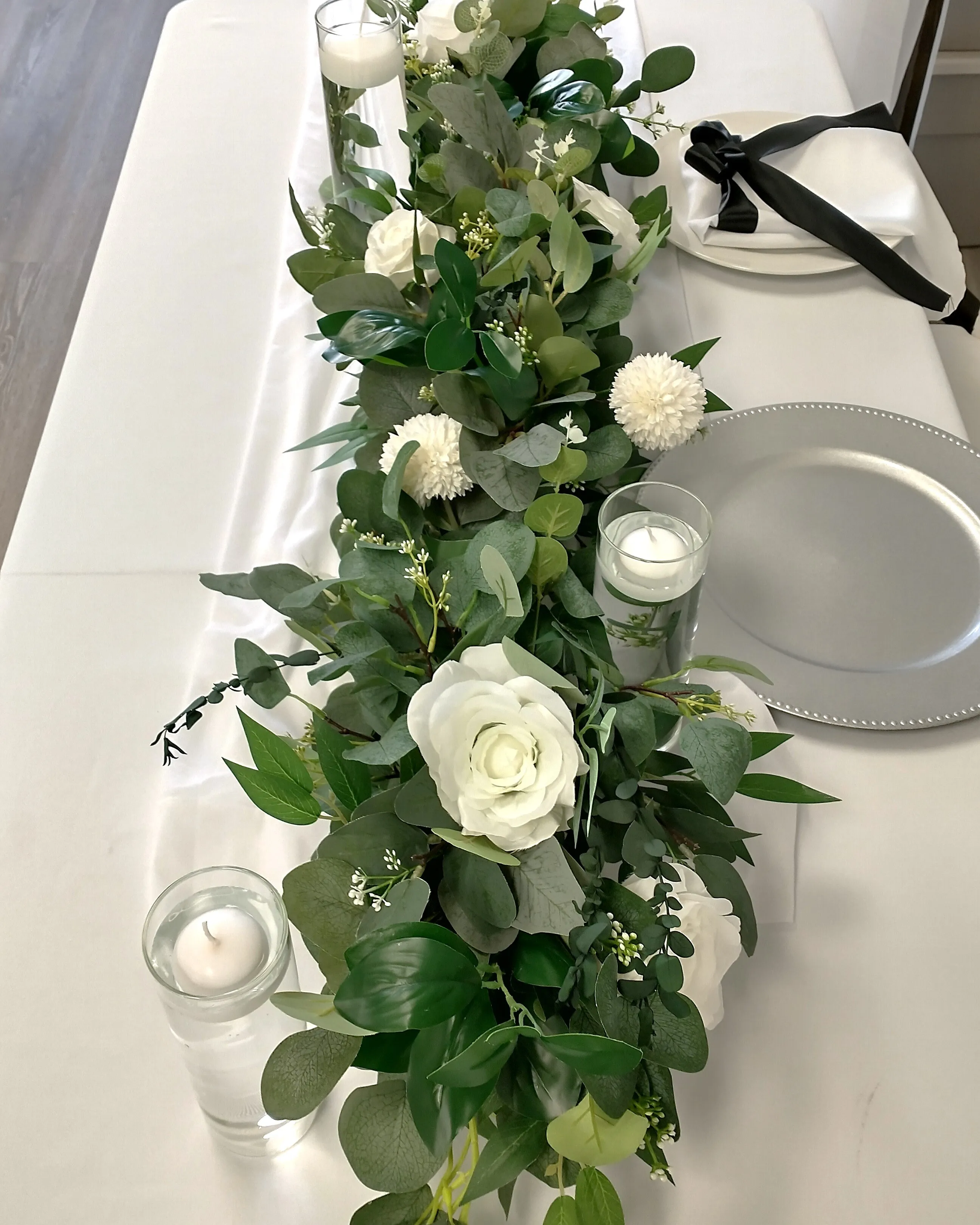 Timeless Greenery Runner