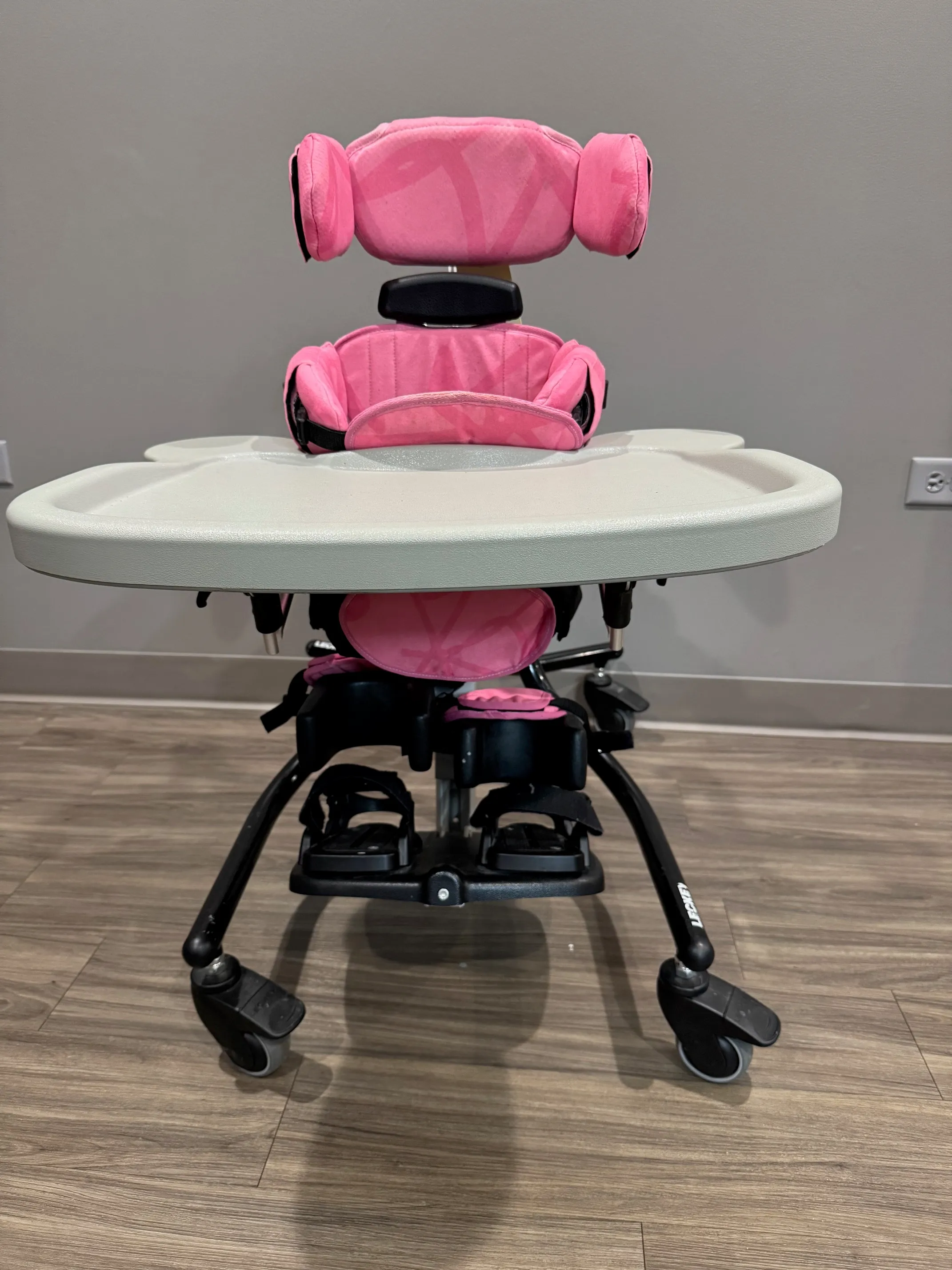 Leckey Squiggles Stander #335