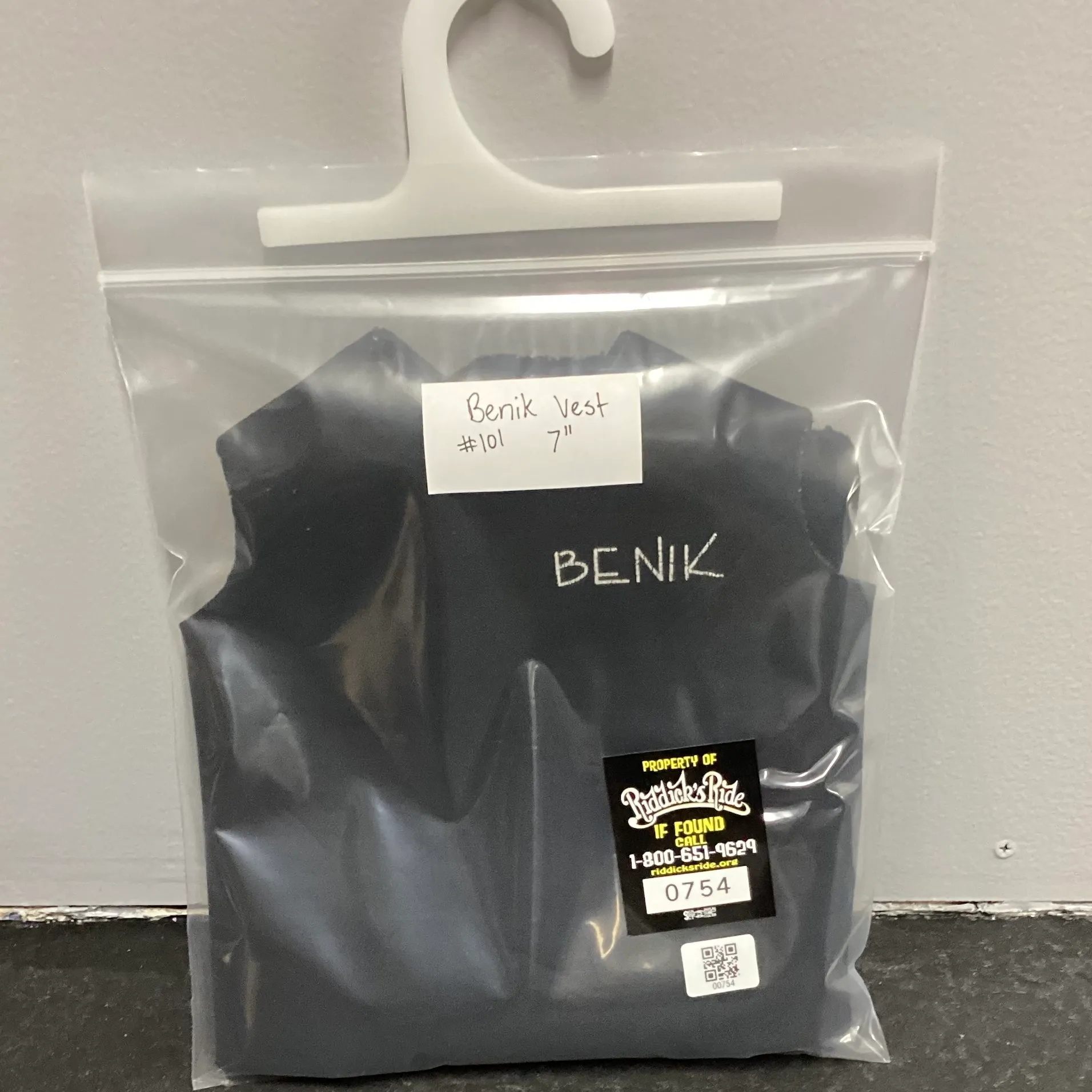 BENIK VEST #0754