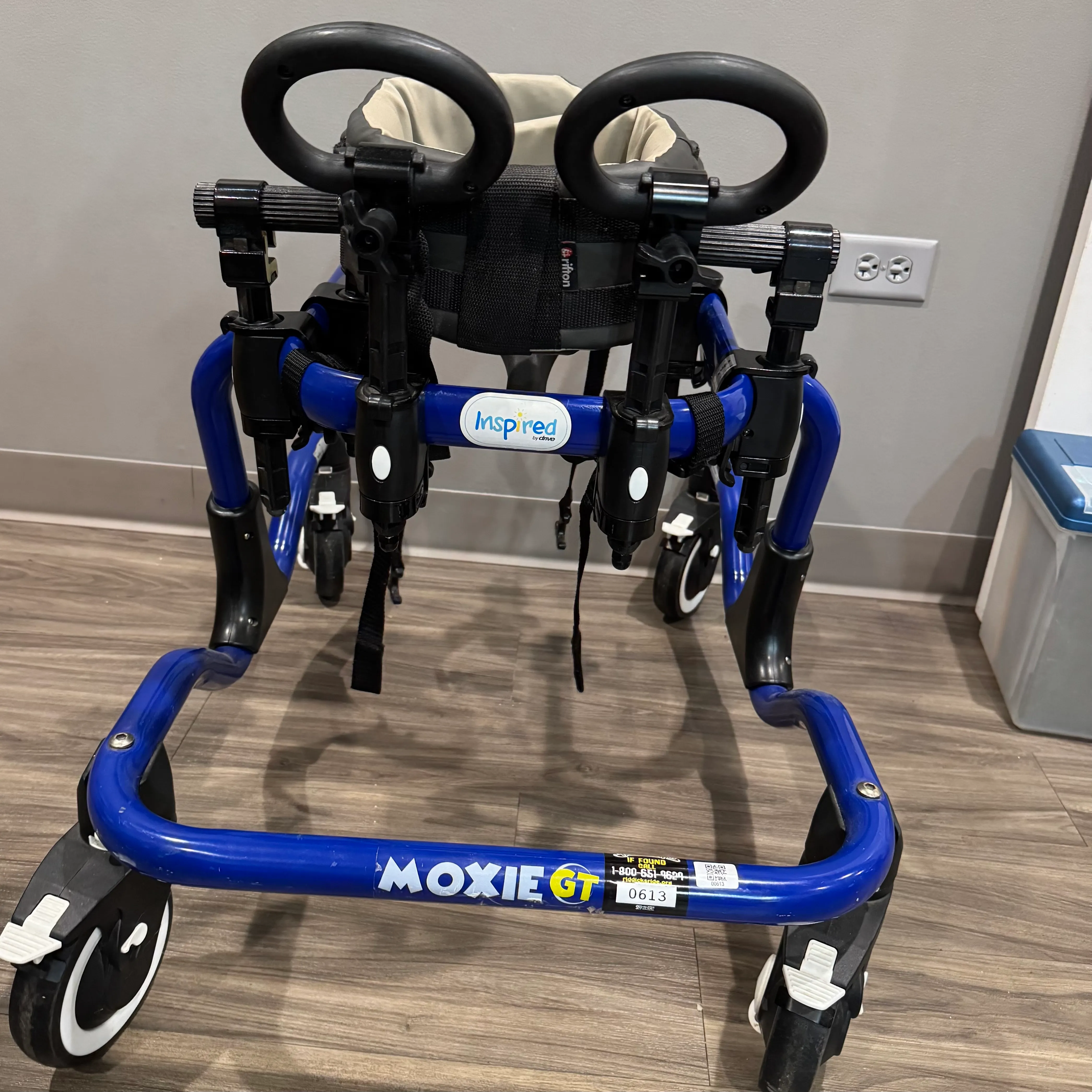 MOXIE GAIT TRAINER #0613