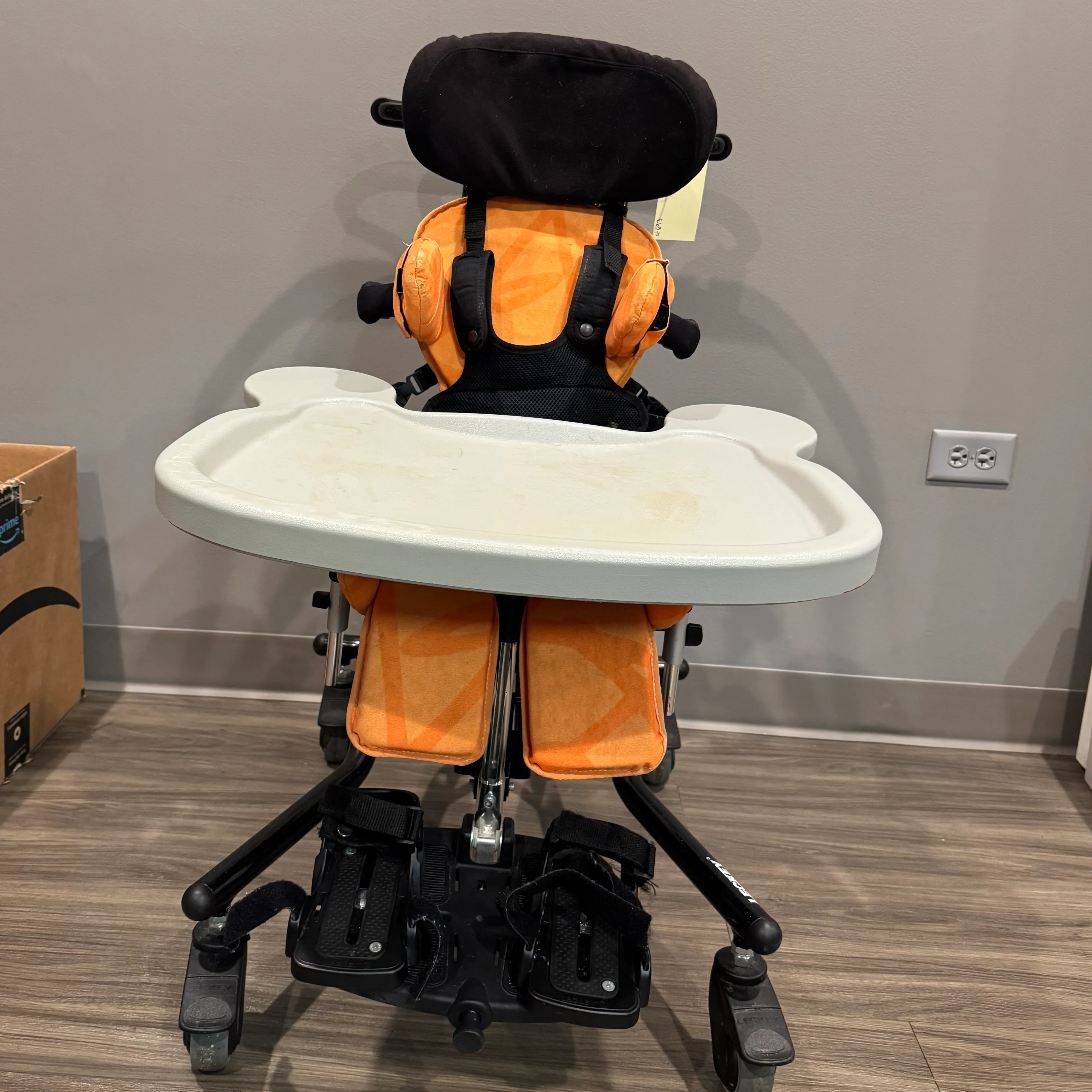 LECKEY SQUIGGLES HIGH-LOW CHAIR 0693